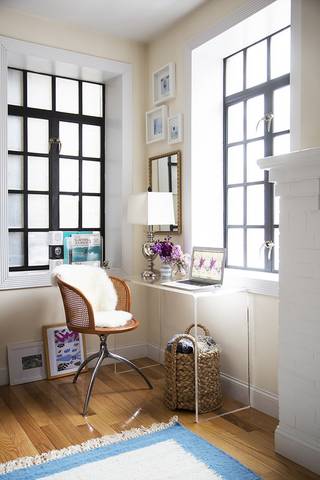 6 lucite desk Photography by Michael Wiltbank, Source Dominco com